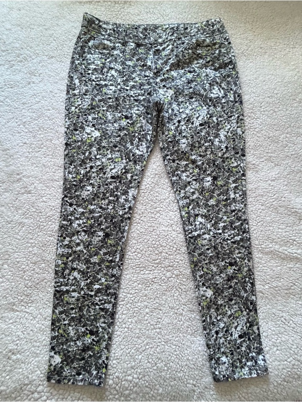 Simply Vera Vera Wang - White, Gray, Black and Lime Green Speckled Skinny Jeans